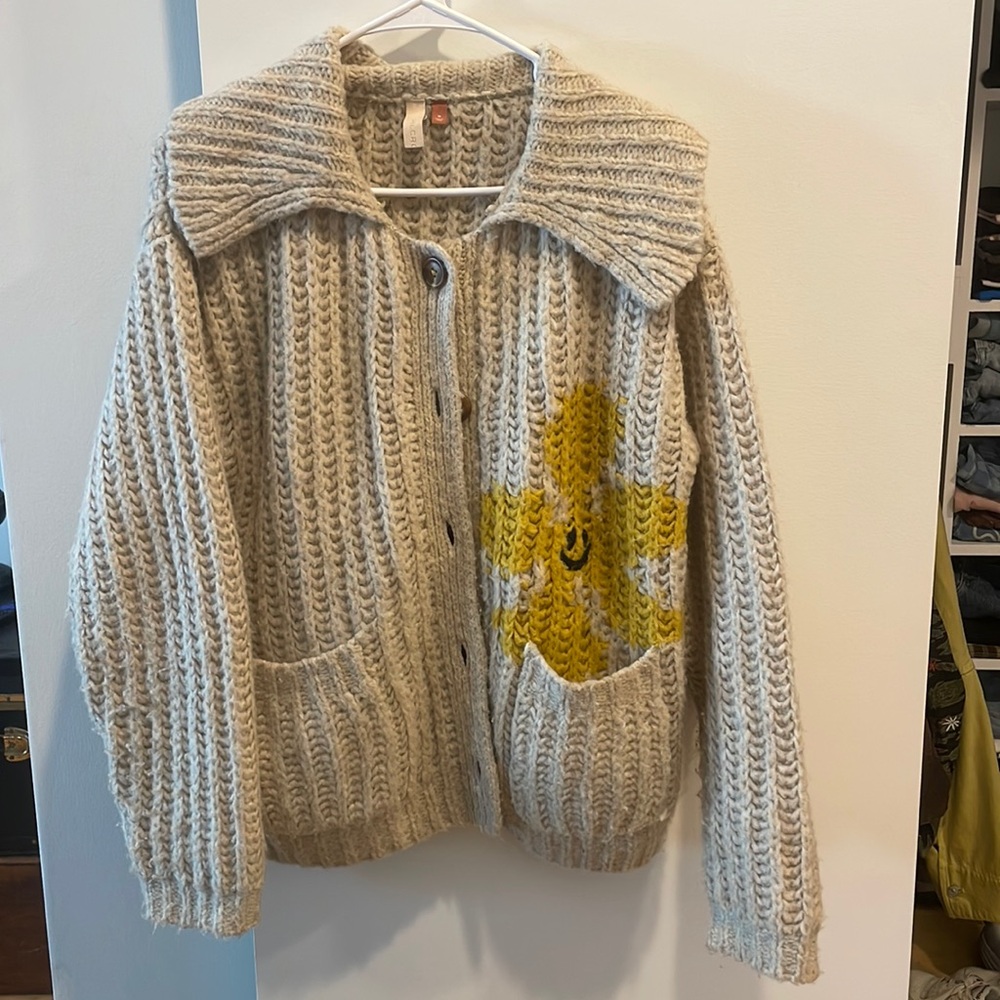 Women’s cream sweater